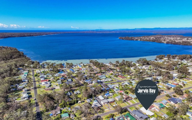 Luxury Spacious Entertaining Areas and Close to Hyams Beach