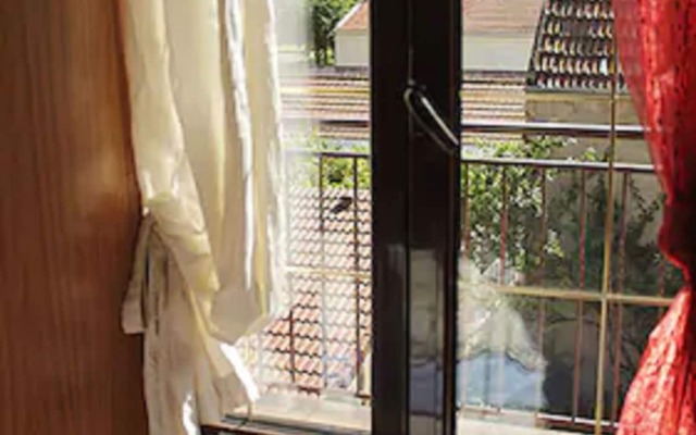 Paris Star Hotel 