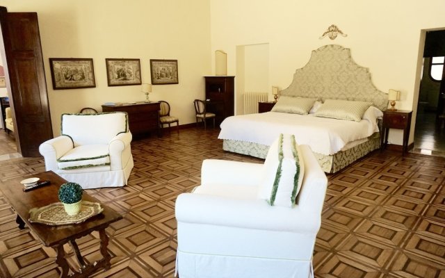 Palazzo Mantua Benavides Suites and Apartments