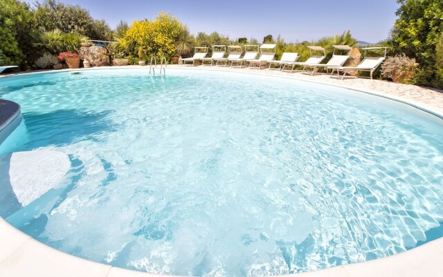 Clicksardegna - Villa Malaya for 18 People With 2 Independent Swimming Pool