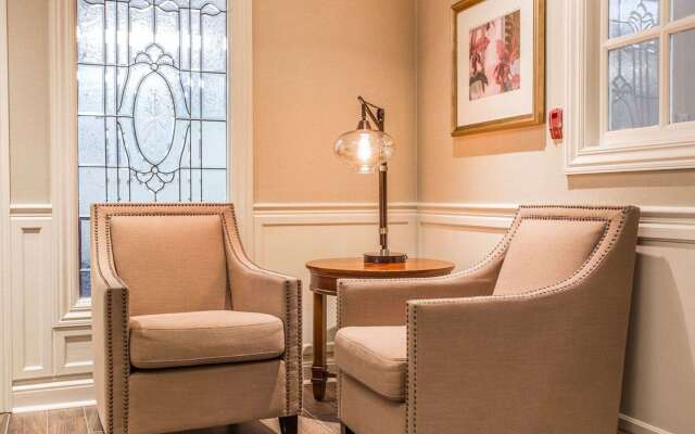 Quality Suites Atlanta Buckhead Village North