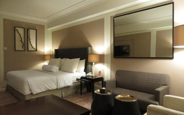 I Hotel