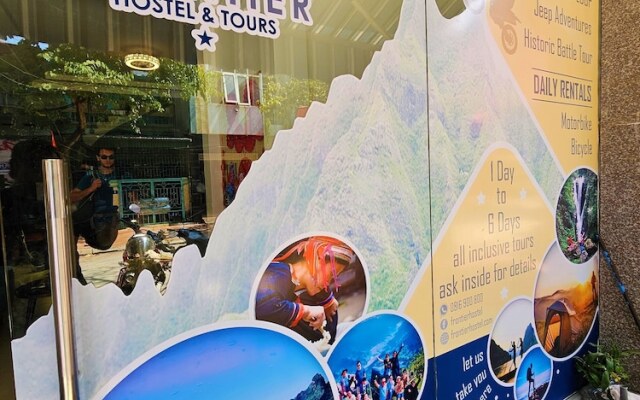 Frontier Hostel & Tours