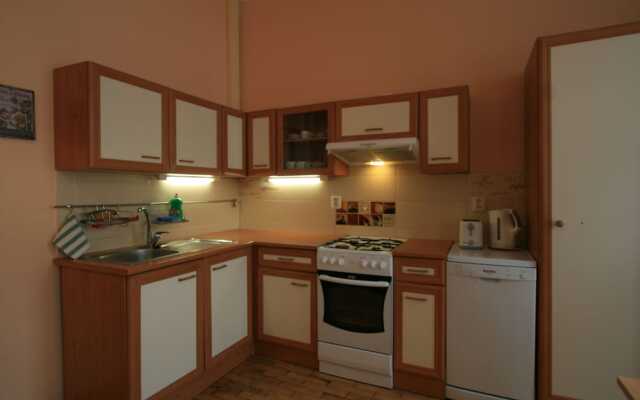 Apartment No. 22 Zeyerova 15