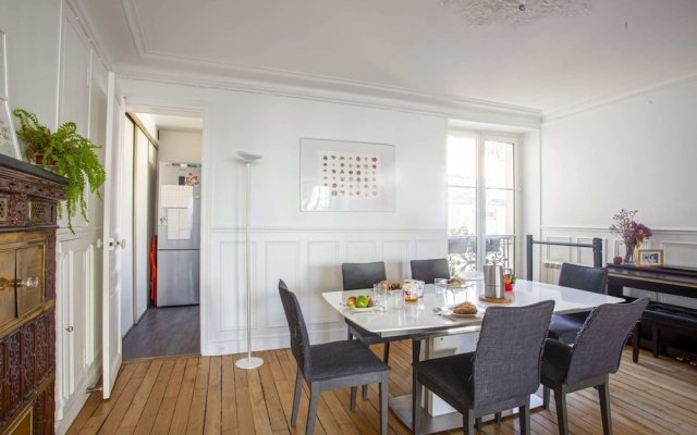 Super Cozy Home For Up To 4 Guests In Les Halles