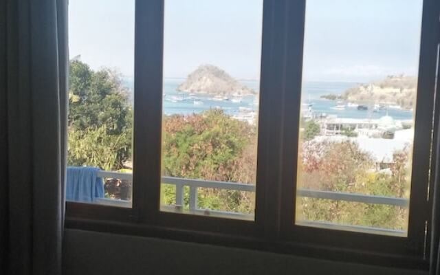 Pesona Restaurant and Room