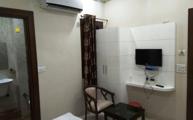 Hotel R P