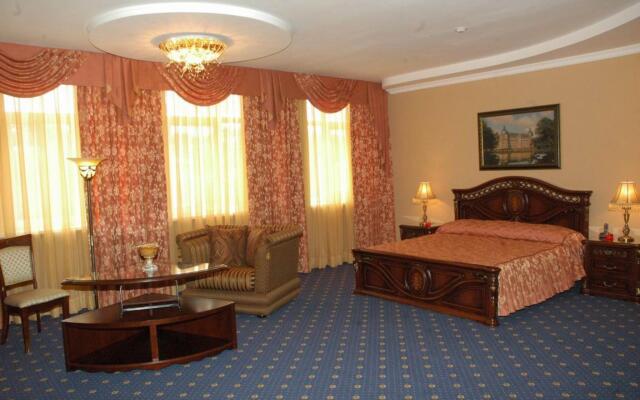 Grand Hotel