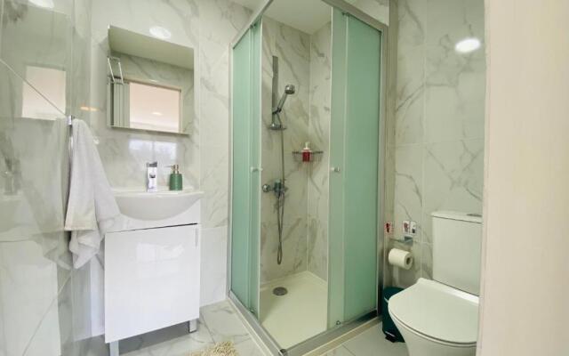 Pink Flamingo 1-BR apartment in Larnaca
