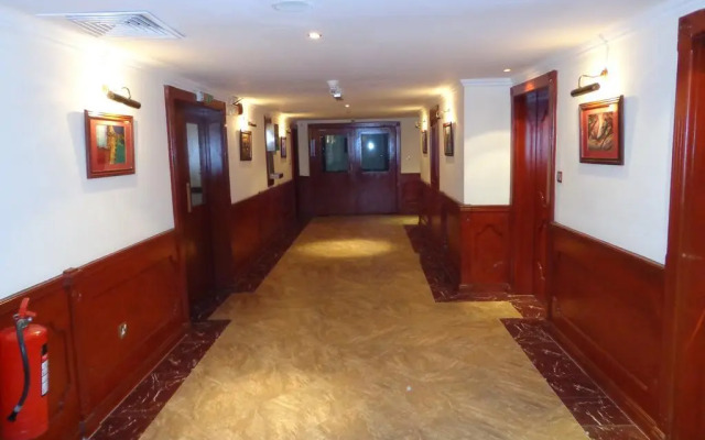 Bahrain Carlton Hotel