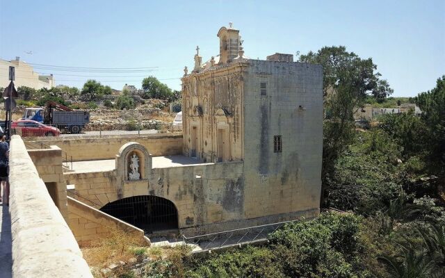 Tafernine Studio In The Heart Of Mosta - Adults Only