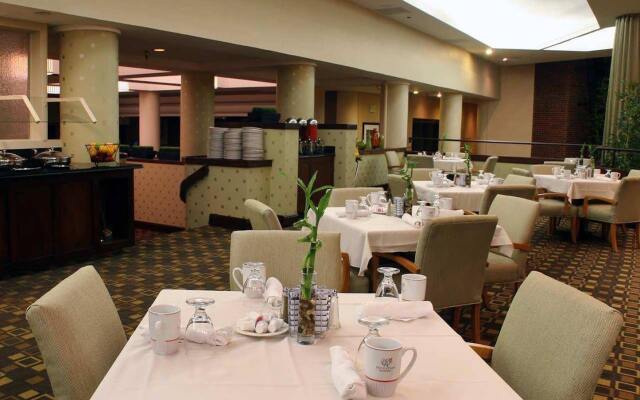 DoubleTree by Hilton Denver - Aurora