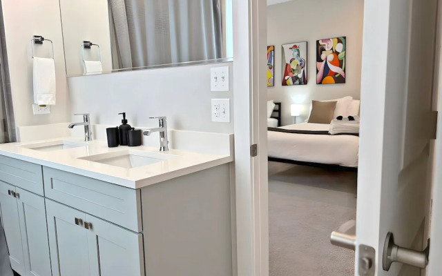 4BR Townhouse with Parking - WV rep 3