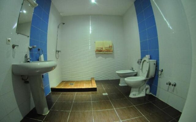 Free Zone Hotel
