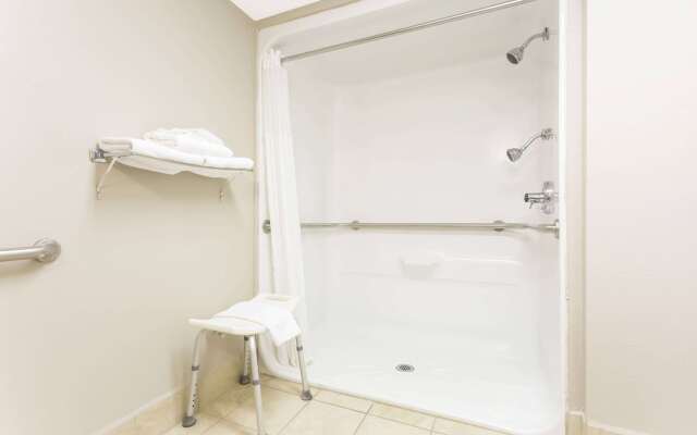 Super 8 by Wyndham, Orangeburg