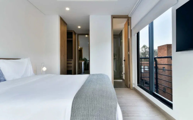 w Illustrious 2BR w Street View in Chapinero