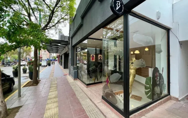 Black Star Art Hostel