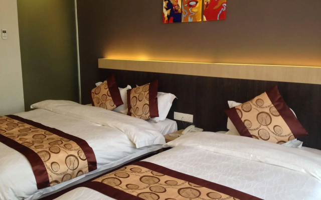 Lot 10 Boutique Hotel