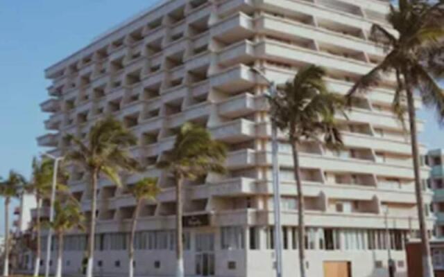 Hotel Royalty