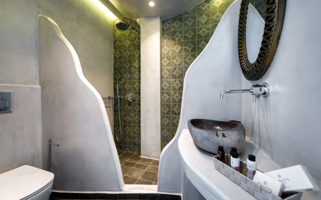 Emerald Collection Suites