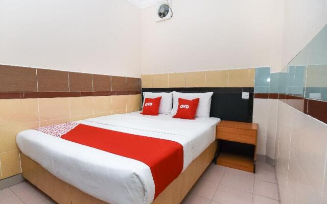 Cosy Inn by OYO Rooms