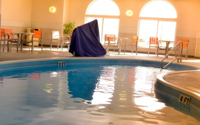 Holiday Inn Express & Suites Maryville by IHG