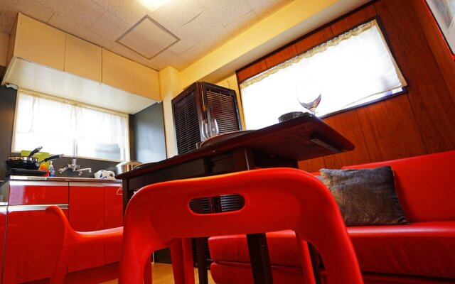 Yokohama Classic Apartment