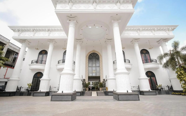 The GRAND PALACE Hotel - YOGYAKARTA