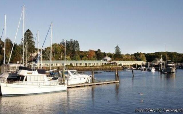 Yachtsman Hotel & Marina Club
