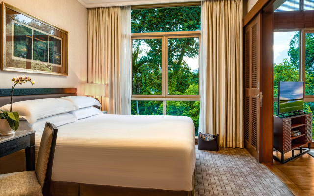 Treetops Executive Residences – Guest Rooms – Singapore