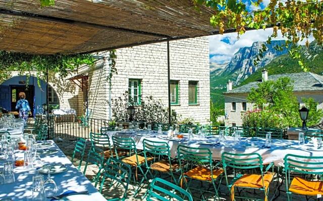 Zissis Hotel