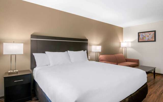 Econo Lodge Inn & Suites Springfield Main Street