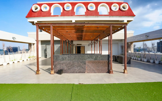 FabHotel Sapphire 83