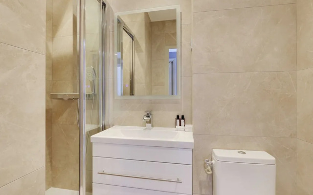 Chic Apartment - 2br/6p - Roquette