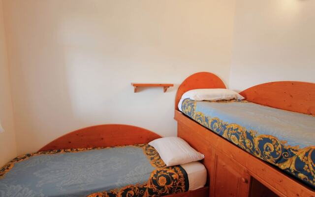 Comfortable Home With Terrace, Located in Nature