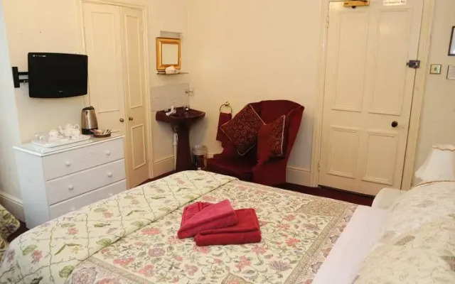 The Dylan Guest House