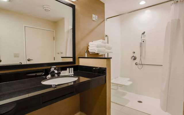 Fairfield Inn & Suites by Marriott Snyder