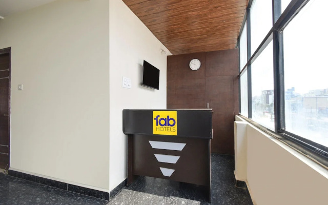 FabHotel Starhood