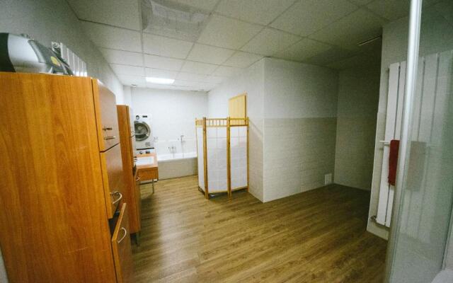 Whirlpool, Fußbodenheizung, Nintendo NES, Netflix, Wintergarten & Workspace