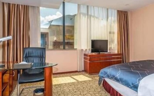 Chonpines Hotels·Anshun Taixiang Baili