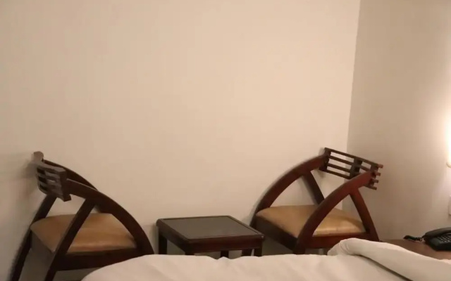 Paradise Inn
