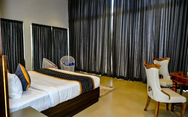 The Zims Luxor Resort