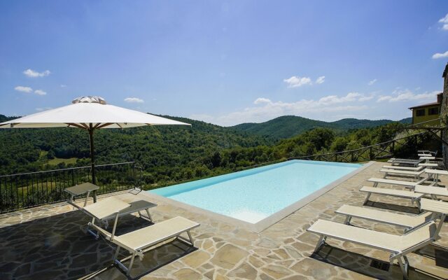 Cozy Holiday Home in Anghiari Italy With Pool
