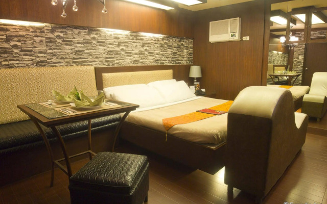 Victoria Court Las Piñas