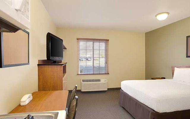 WoodSpring Suites Richmond West I-64