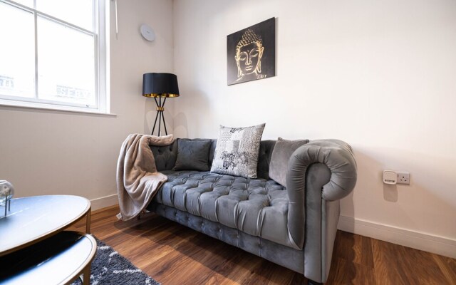 Manhattan Luxury Suites