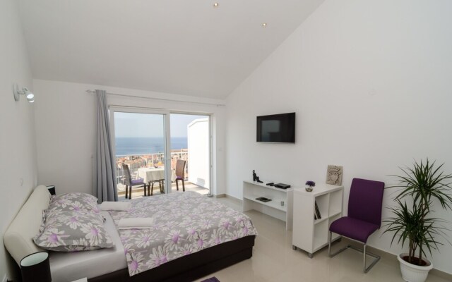 Ploce apartmani - LUV