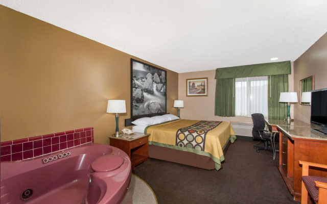 Super 8 by Wyndham Baker City