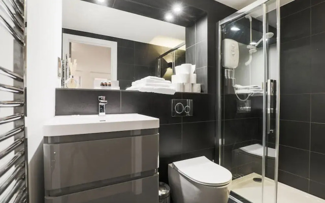 Fulham Apartment by Emerald