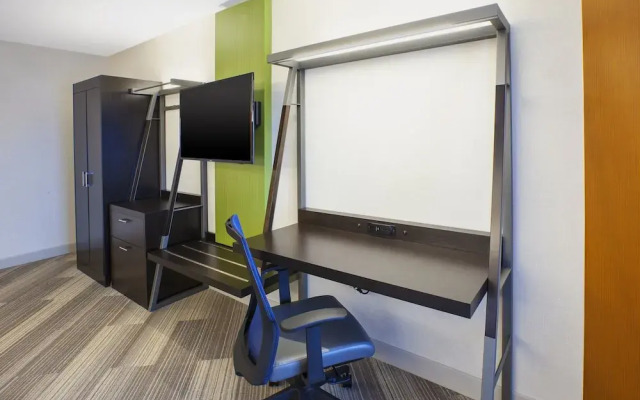 Holiday Inn Express Chicago Midway Airport